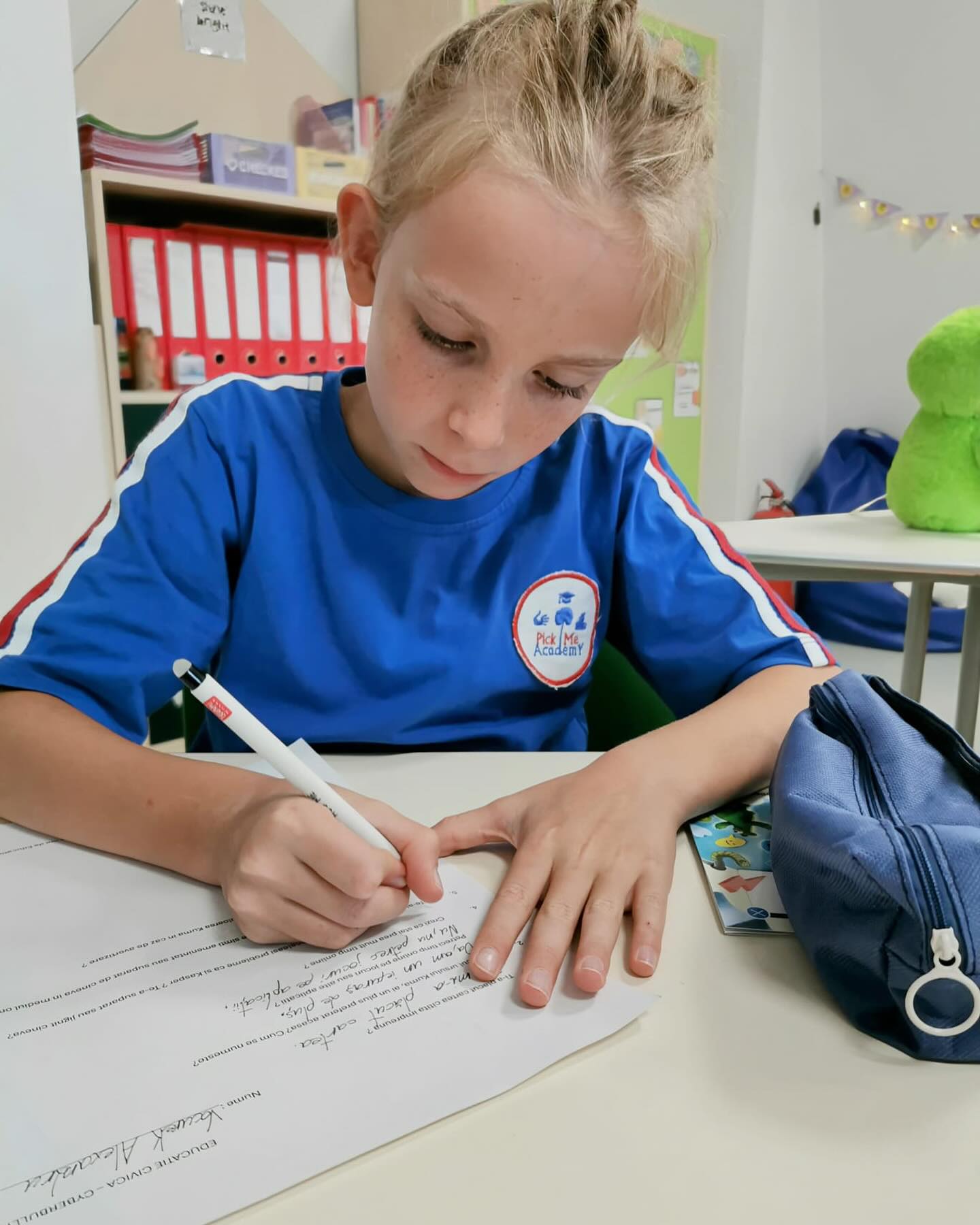 Modalitatea de bordare a temelor la Scoala Gimnaziala Pick Me Academy